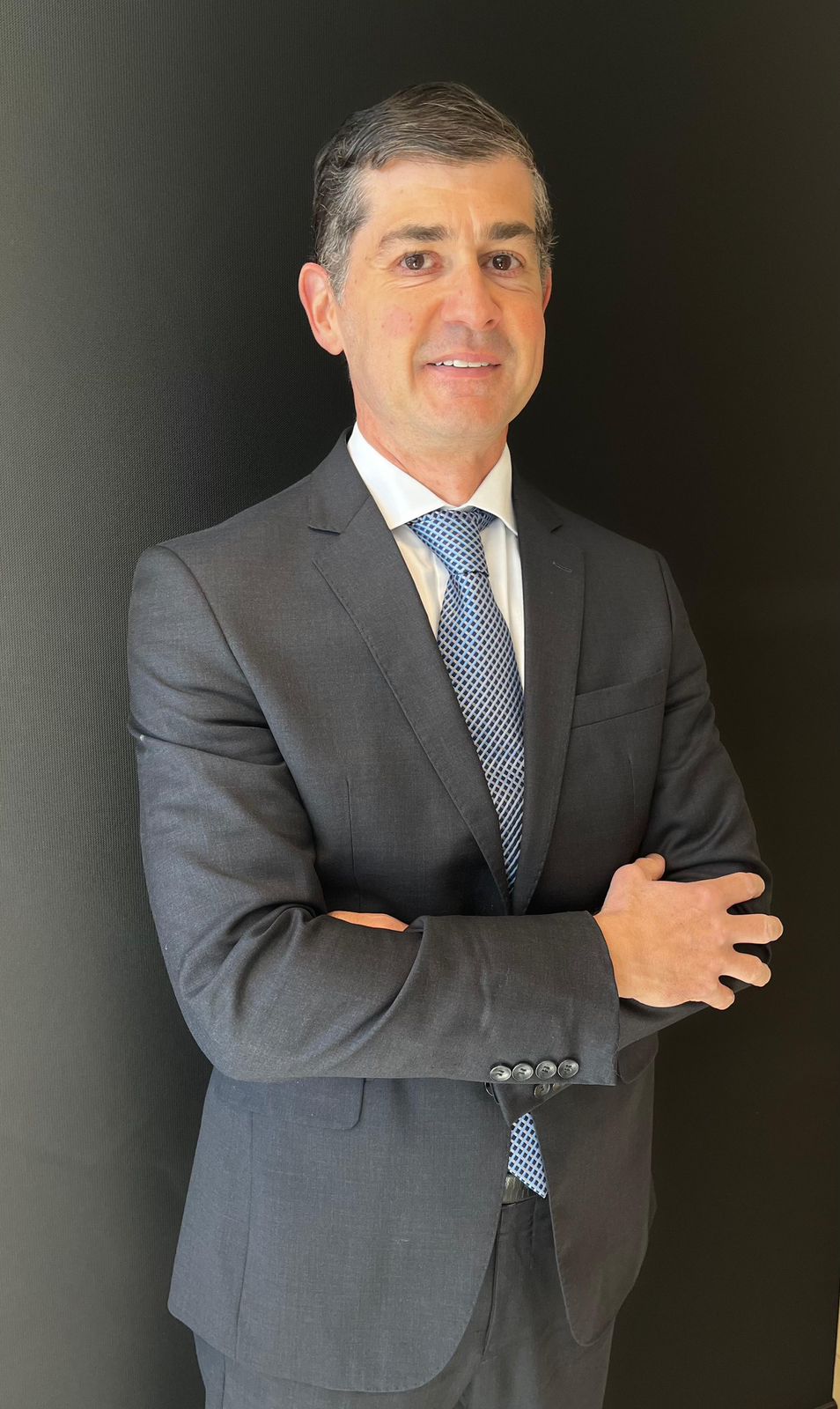 Dr. Fernando César Mariano